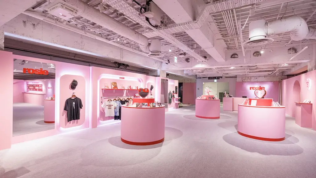【BLACKPINK ロゼ】ポップアップストアが西武渋谷モヴィーダ館にオープン！本日7月19日（土）から8月17日(日)までの期間限定開催 画像 1
