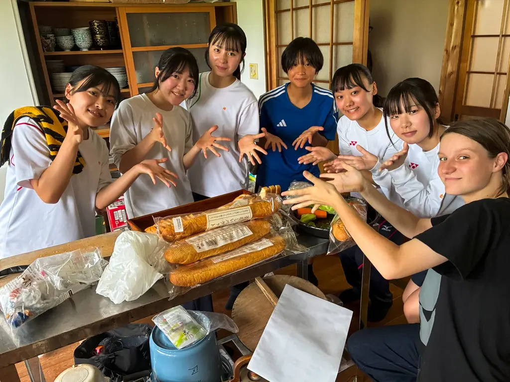 【ウクライナのボルシチ、再び横枕へ】九大発ベンチャー《Borsch?》が佐賀・唐津でボルシチをふるまう国際交流イベントを開催 画像 2