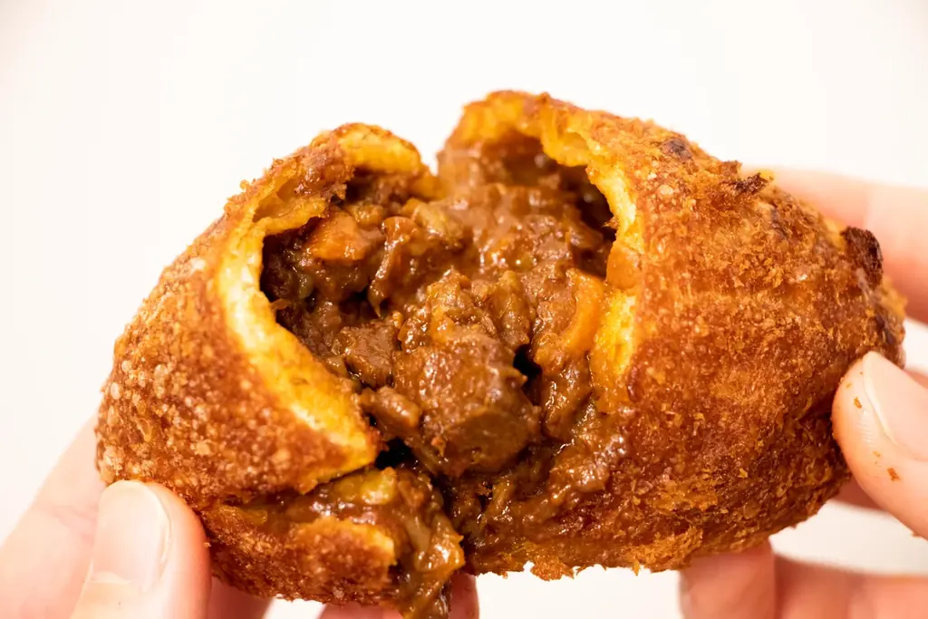 名古屋で愛される味が9年連続金賞受賞！ベーカリーピカソ『牛肉ゴロゴロカレーパン』が9年連続でカレーパングランプリ®金賞に輝きました！ 画像 16