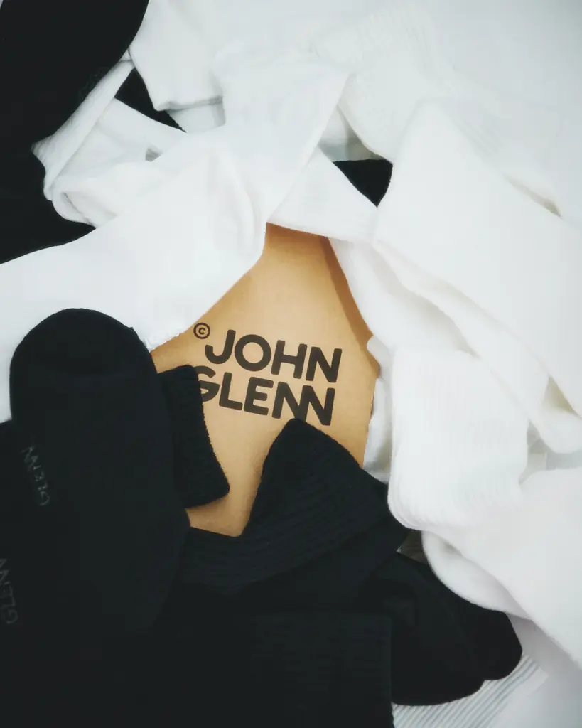 7月30日発売！韓国発「JOHN GLENN」靴下が日本初上陸