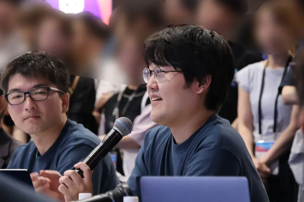 約1,200名とAWSクイズバトル! 日本最大の “AWSを学ぶイベント” AWS Summit Japan にQuizKnockの伊沢拓司・須貝駿貴・鶴崎修功らが登場しました 画像 8