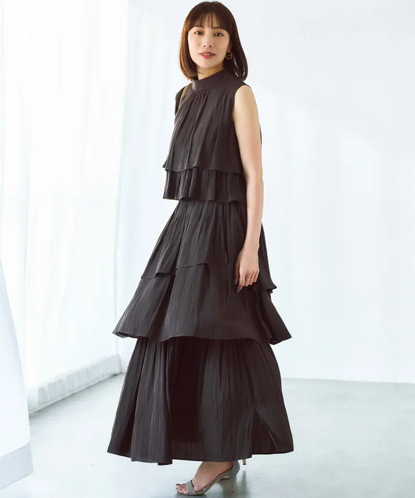 『組曲』がスタイリスト・入江未悠さんと初コラボ　シーズンレスに活躍する、着回し力抜群のブラウス＆スカートを7月25日（金）発売 画像 4