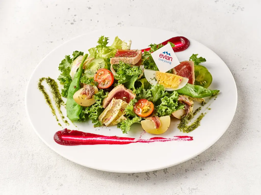 パリの良質な生活「Live Paris, Live Young」を再現 エビアン®の世界観を味わうコラボカフェが7月25日(金)より期間限定オープン！ 画像 7