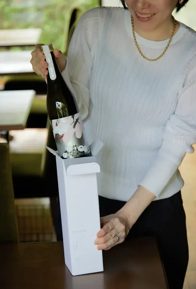 “食を楽しむ人”へ、2つの和酒『KASANE』。和洋折衷な「現代の和食」のための、柚子&茶のスパークリング和酒と日本酒が、7月24日（木）新登場。お取り寄せにも、グルメなあの人への贈り物やギフトにも。 画像 15