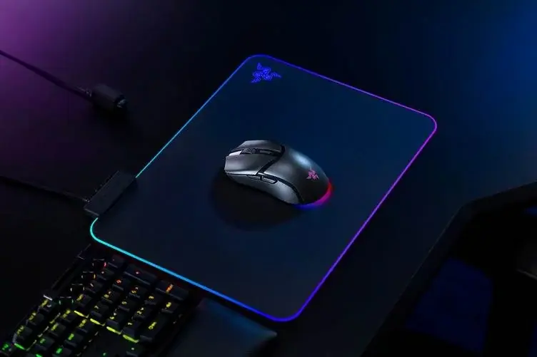 【RAZER】軽量・高性能。右利きゲーマー専用「Razer Cobra HyperSpeed」で次世代ゲーミング体験を ― 2025年7月23日(水)予約開始。 画像 2