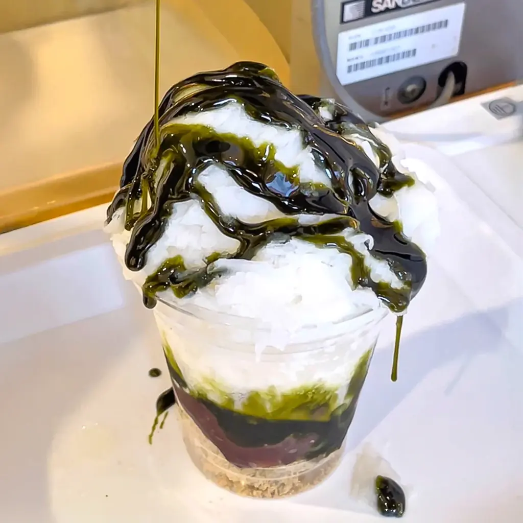 【7/25新発売】幻の“白バラ牛乳”でつくる、究極の濃厚かき氷。「抹茶」と「いちごミルク」が今だけ登場！ 画像 13