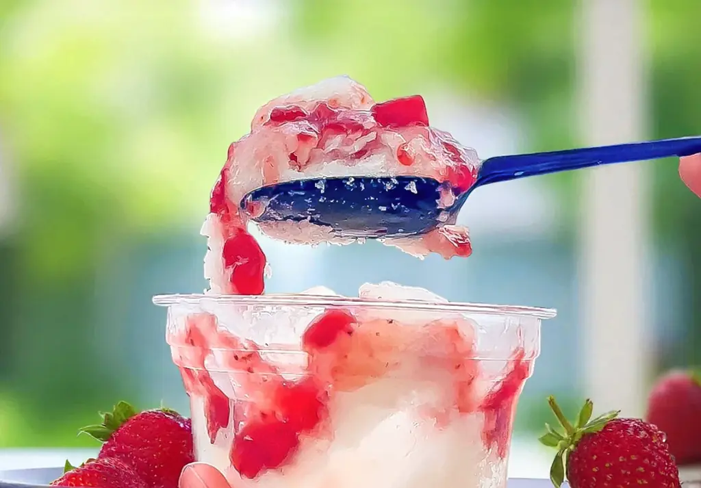 【7/25新発売】幻の“白バラ牛乳”でつくる、究極の濃厚かき氷。「抹茶」と「いちごミルク」が今だけ登場！ 画像 17