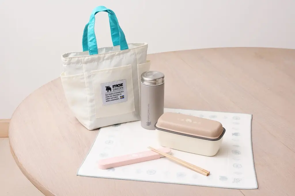 【ランチタイムの新定番】北欧ブランドmoz Swedenの保冷ランチグッズで夏のお弁当時間を快適に。 画像 2