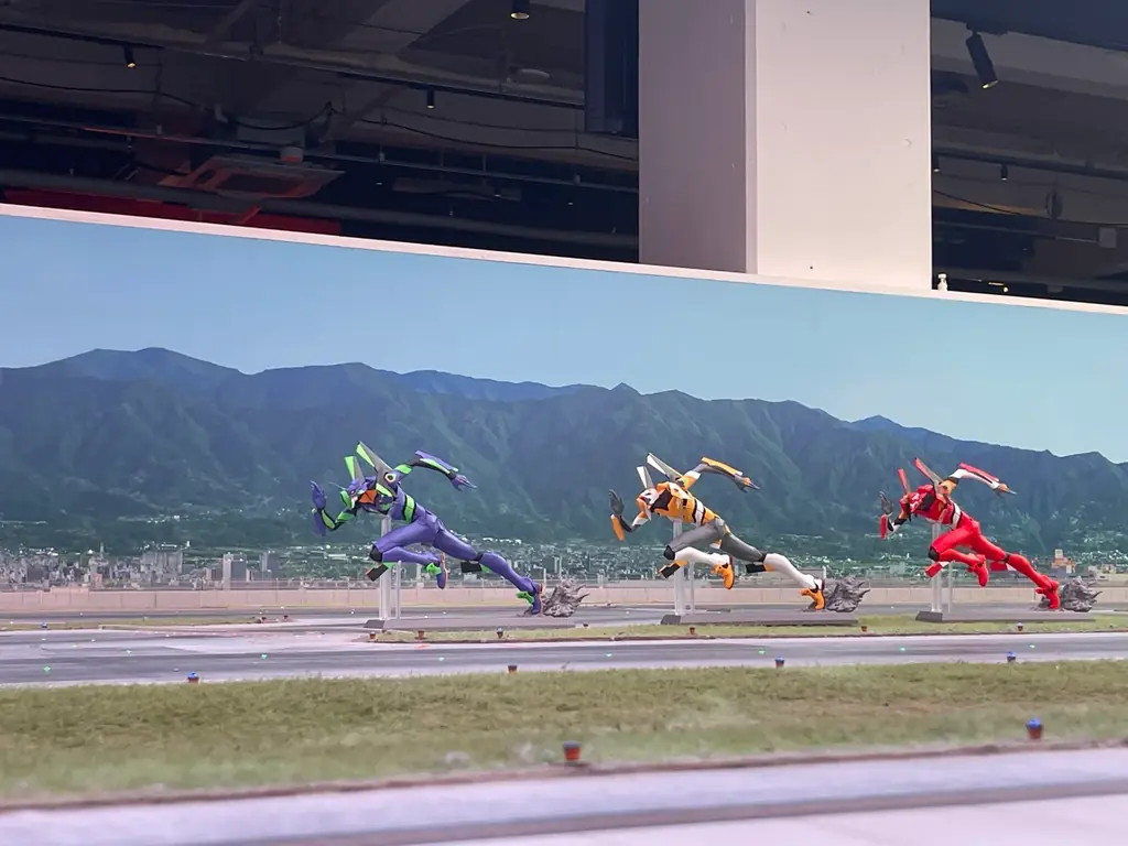 【夏休みイベント】「EVANGELION第５次ミニ人類補完計画」開催！『新世紀エヴァンゲリオン』特別展示！今年の夏は、スモールワールズTOKYOでエヴァを楽しもう！2025年7月26日〜8月31日 画像 3