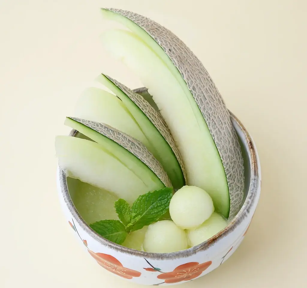 期間限定9日間! 神奈川県三浦市、丸次農園の木村親子が作るメロンを、新宿髙島屋レストランズ パークの21店で7/26(土)～8/3(日)の間、各店のメロンメニューにてお楽しみいただけます。 画像 11