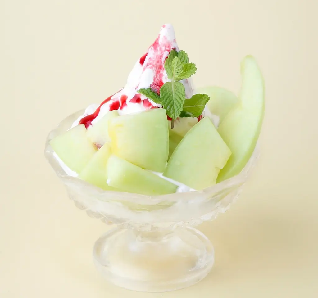 期間限定9日間! 神奈川県三浦市、丸次農園の木村親子が作るメロンを、新宿髙島屋レストランズ パークの21店で7/26(土)～8/3(日)の間、各店のメロンメニューにてお楽しみいただけます。 画像 16