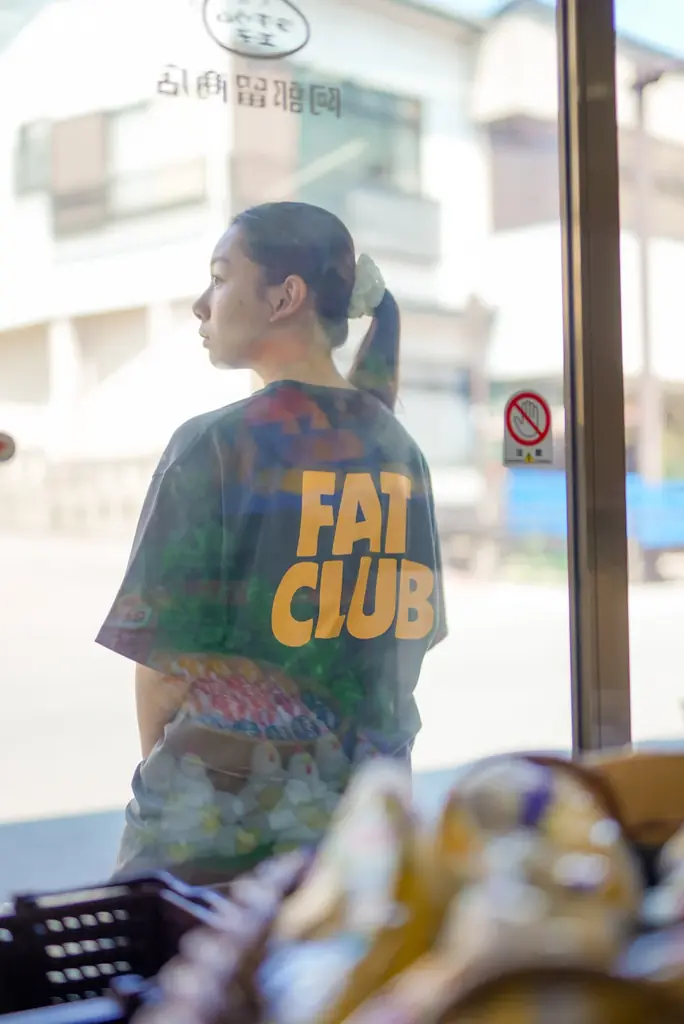 FAT CLUBが描く！福島の名店とのコラボ企画始動！第一弾は、明治11年創業。飯坂温泉名物「元祖ラヂウム玉子」発祥『阿部留商店』。女優・長澤樹が着る『限定コラボ靴下』発売！ 画像 3