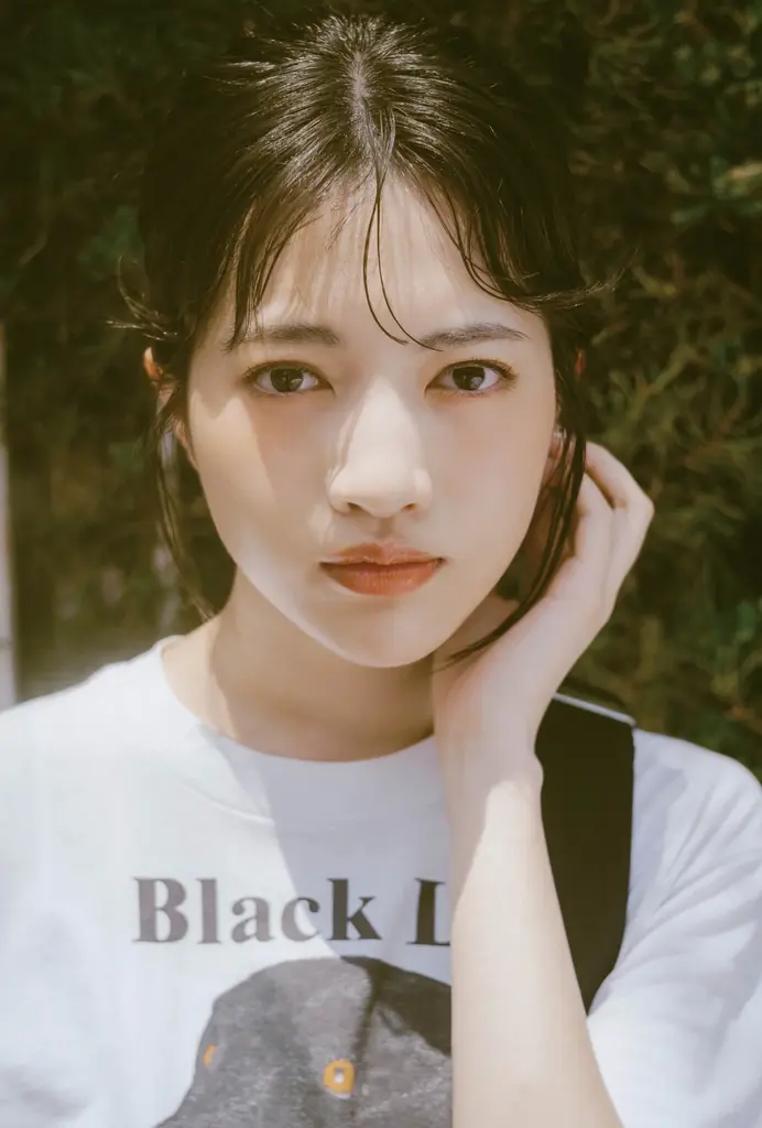 今年だけの特別な“忘れられない夏のはじまり”。「B.L.T.9月号」乃木坂46・川﨑桜の表紙カットを解禁！　乃木坂46と紡ぐ、美しい夏のショートストーリー。 画像 23