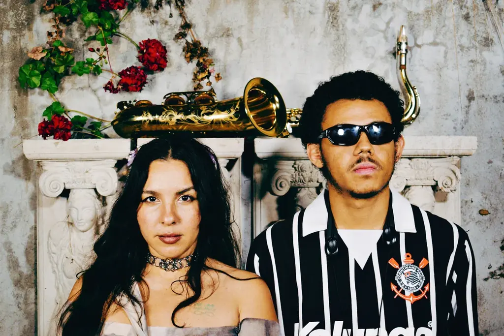 デビューシングル発売