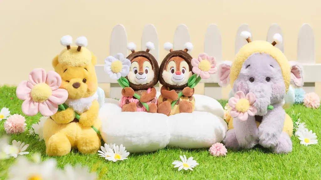 ディズニー　オーナメント　プーさん　赤　風船　はちみつ　ハニー　壺　ハチ　蜂 ディズニー オーナメント プーさん 赤 風船 はちみつ ハニー 壺