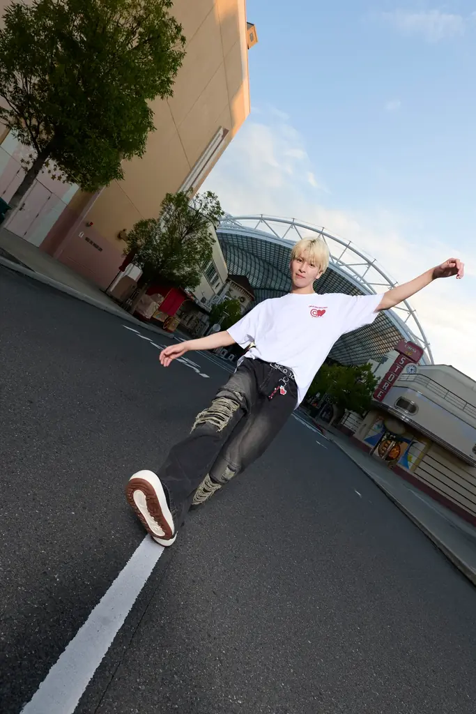 THE RAMPAGEのおしゃれ番長 長谷川慎(はせがわまこと)さんがスペシャルモデルとして登場!USJ×COIN PARKING DELIVERYのコラボレーショングッズ 画像 4
