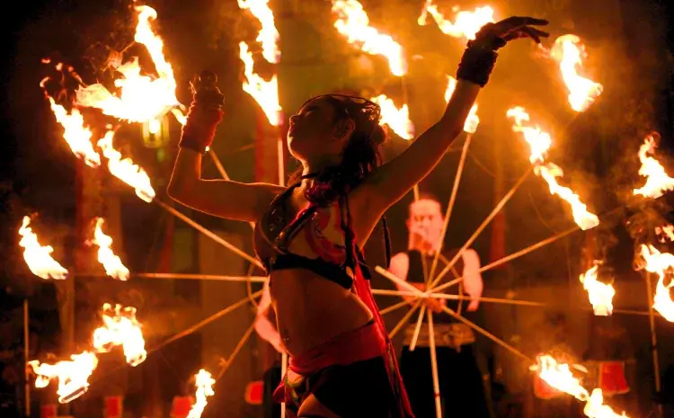 富士山の麓でハロウィン！世界を旅する、異文化「キャンプフェス」 10月開催決定 画像 16