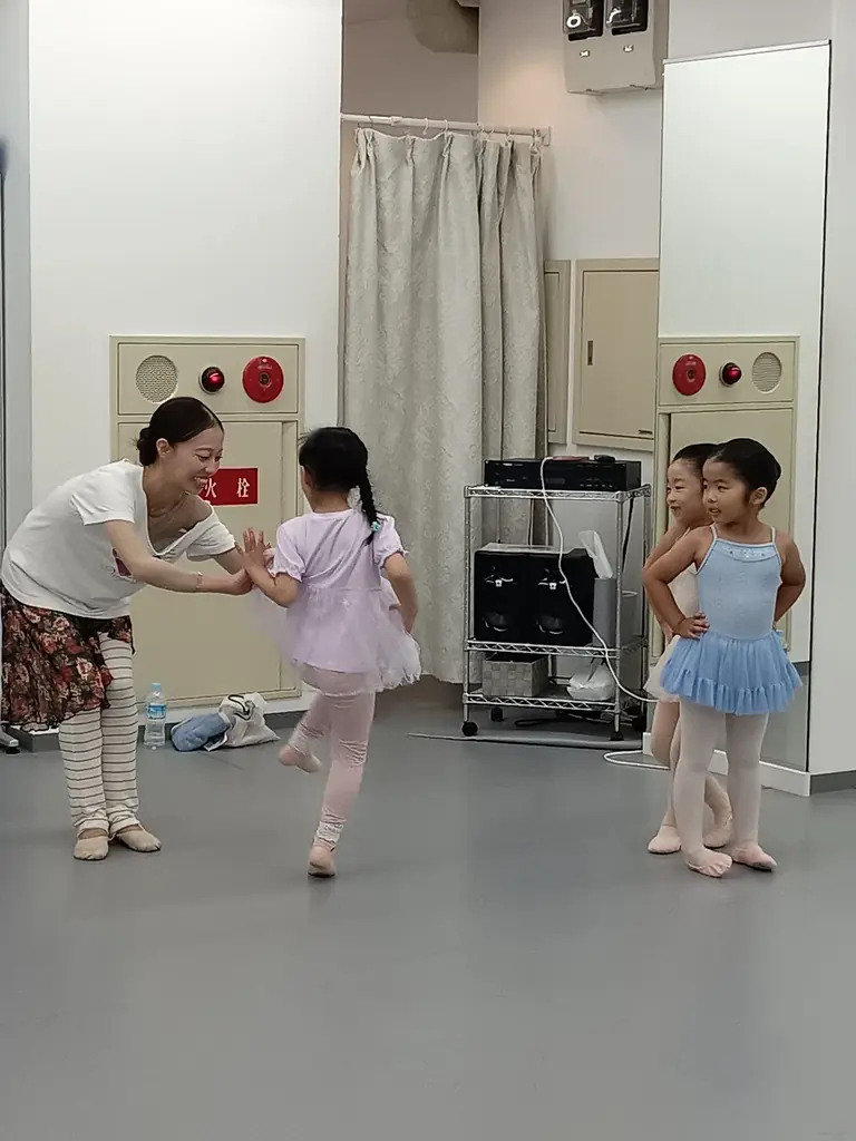 村田 莉菜/トルコ国立アンタルヤ州立劇場　による【プレキッズ　夏期講習】が開催されました 画像 1
