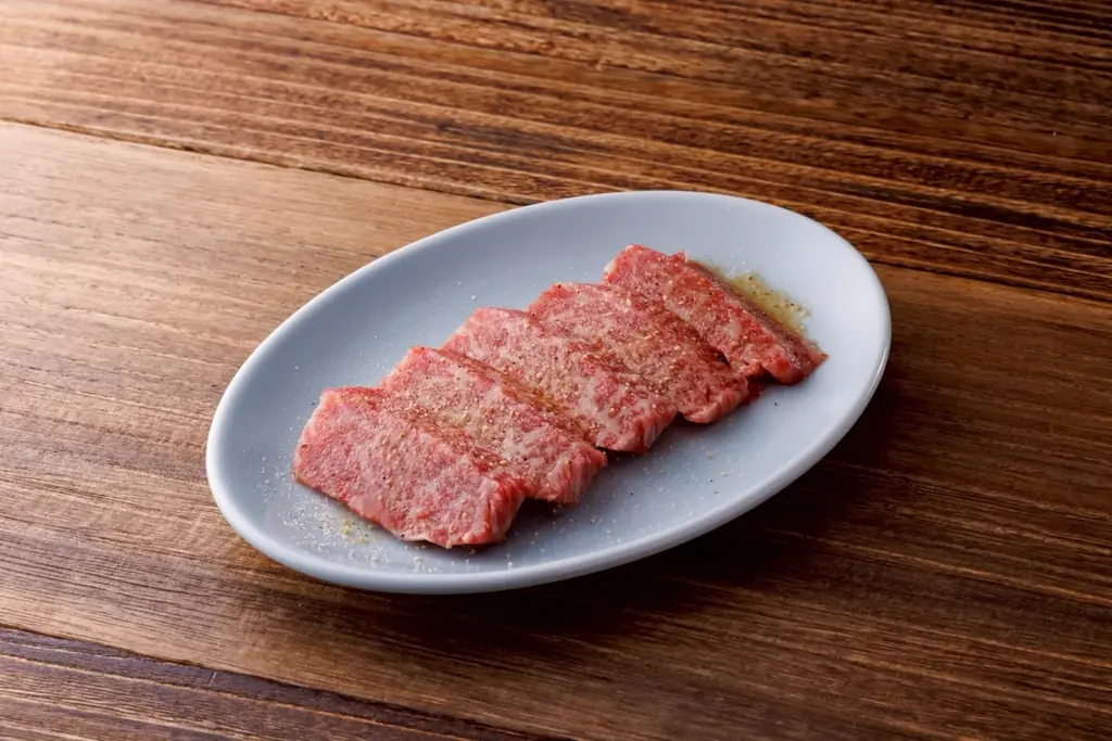 【広島県初出店】名古屋発・炊き立て釜炊きご飯とA5和牛カルビ699円が名物の「肉のよいち 楽々園駅前店」が2025年7月7日(月)にグランドオープン！ 画像 3