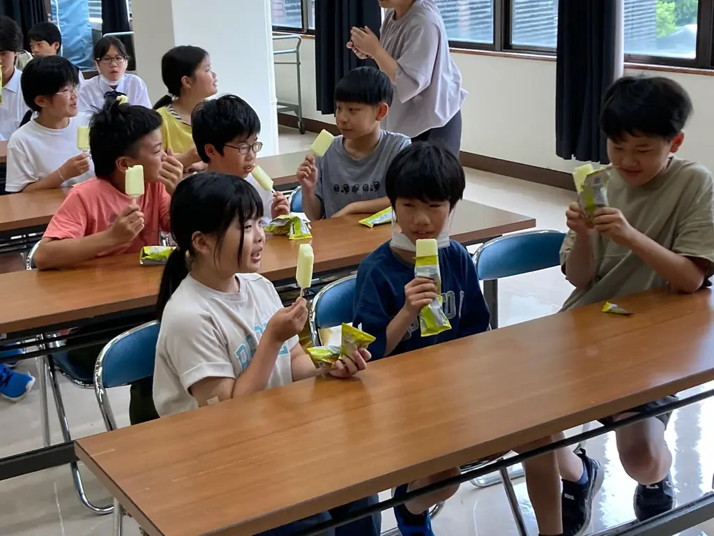 ファミマルの「産地と、コンビに、」シリーズから高知県産のゆずのおいしさを余すところなく楽しめるアイスバー「とろける食感　ぎゅっとゆず」7月29日発売～地域限定でクリーム大福と冷しうどんも同時発売～ 画像 5