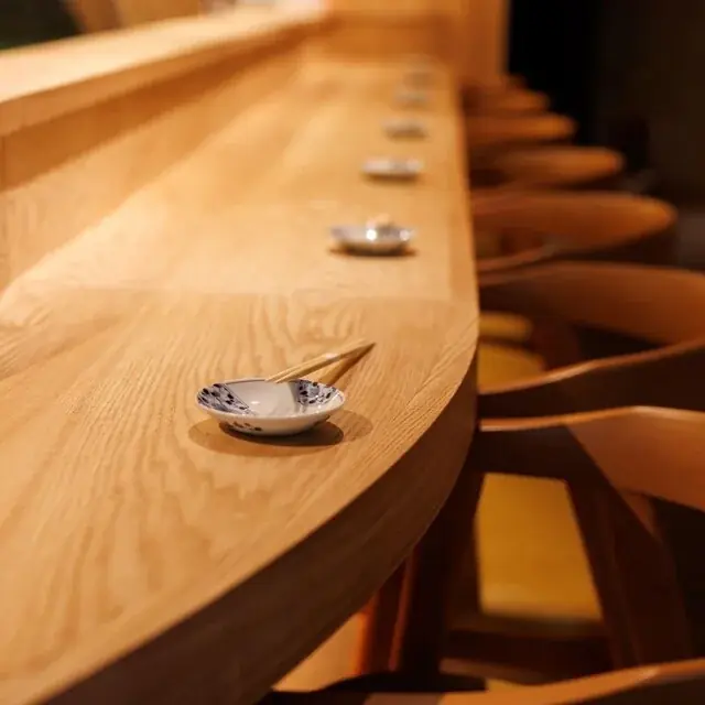 【1日20名様限定】食べログ3.5以上の高級寿司店が監修。本格江戸前寿司15貫コースが破格の3,000円！｜『日本橋 すし処 二ノ宮』全店で8月限定開催！｜ 画像 4