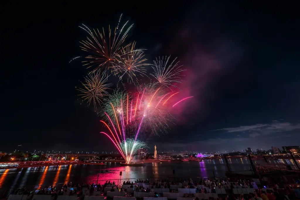 【開催レポート】「泉州夢花火 in 堺大魚夜市」有料観覧席は約1万人動員！伝統の夜市が現代の感動と融合 画像 17