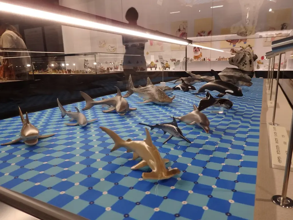 五大陸の動物ジオラマや日本の伝統玩具人形656点 画像 3