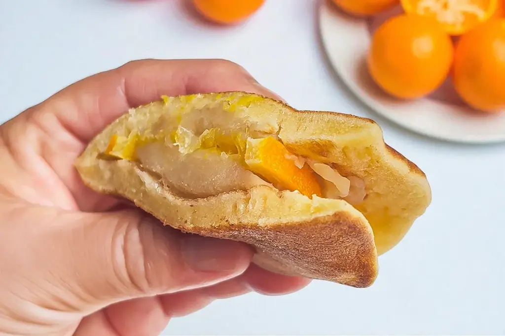 【この夏、絶対食べてほしい!】ひんやり×もちもち新感覚!「夏みかん生どら焼き」数量限定で今年も登場! 画像 4