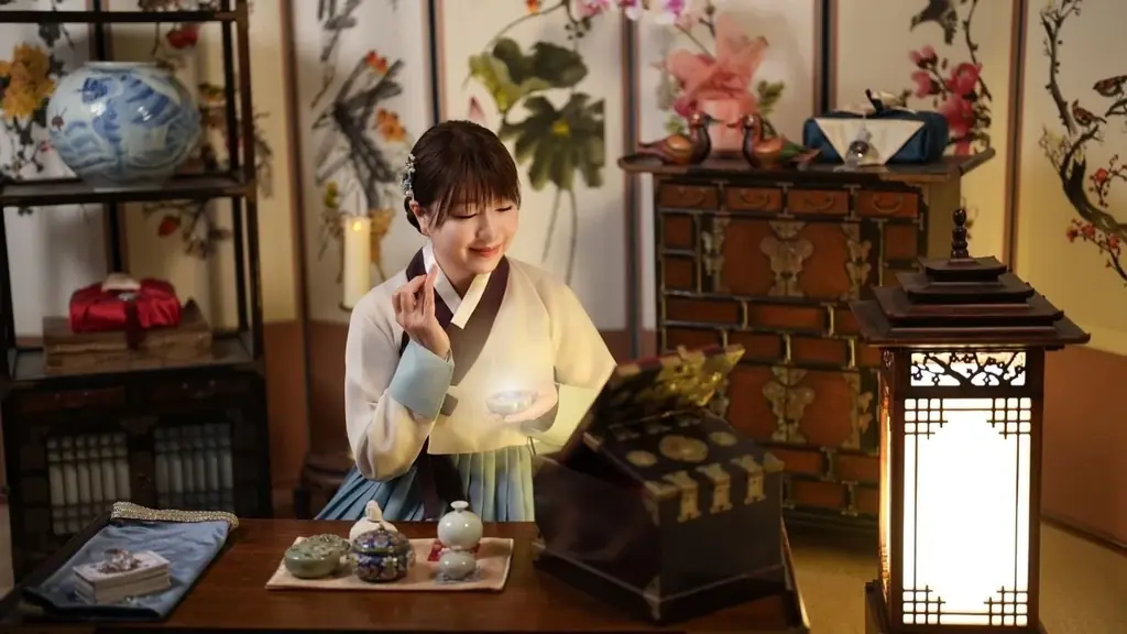 在日韓国人占術師「イソラ」が手がける、業界初の“占い×韓国雑貨”ブランド「Seolle Creative(ソルレクリエイティヴ)」が誕生! 画像 2