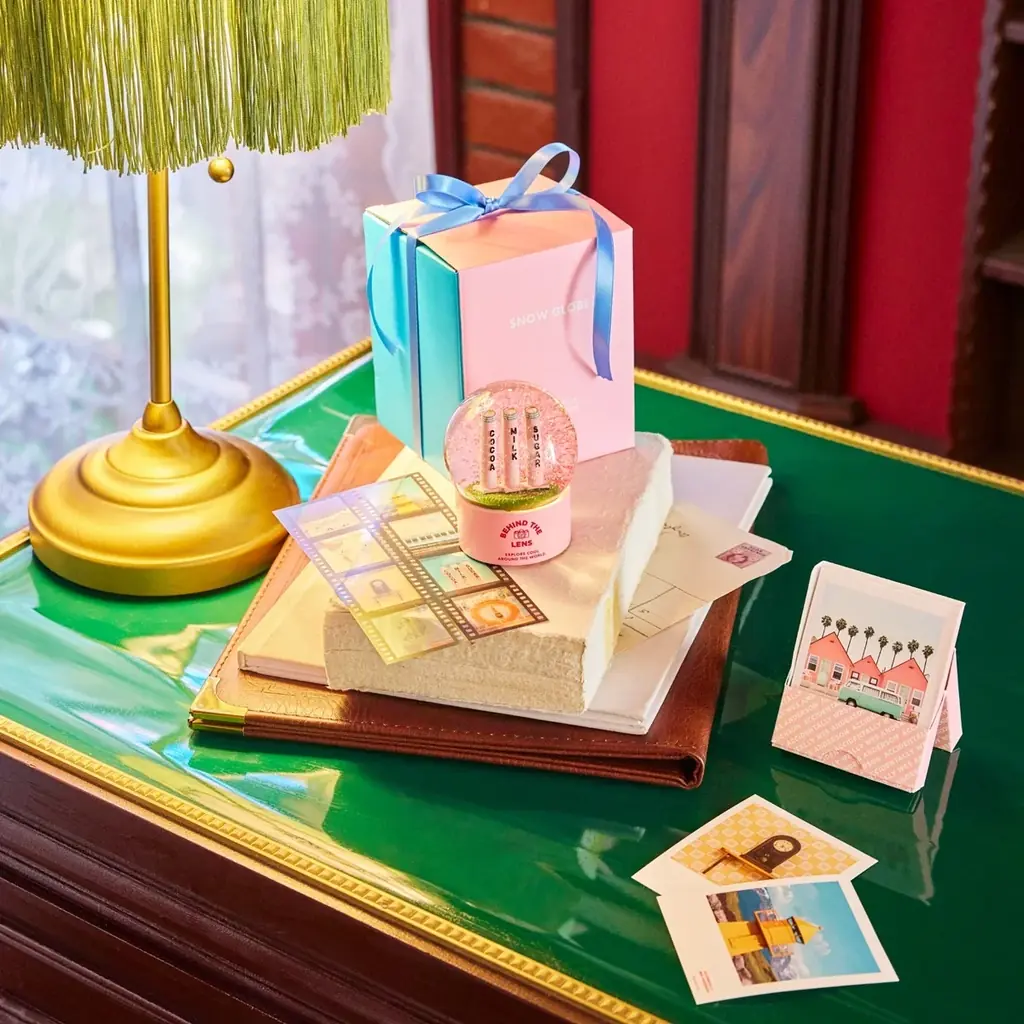 人気Instagramコミュニティ「Accidentally Wes Anderson」と初コラボレーション!世界観を楽しむアイテム9月3日(水)発売! 画像 3