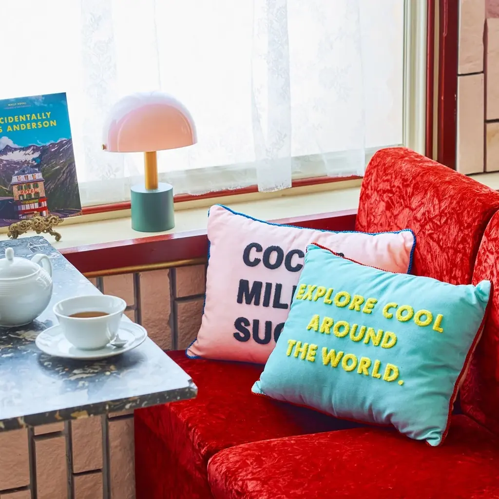 人気Instagramコミュニティ「Accidentally Wes Anderson」と初コラボレーション！世界観を楽しむアイテム９月３日（水）発売！ 画像 5
