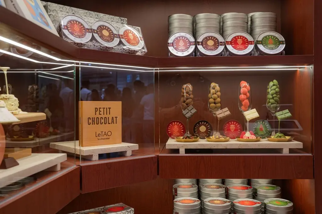 【小樽洋菓子舗ルタオ】シンガポールにて、洗練と余白の美学を表現する新店舗「LeTAO le chocolat」が誕生 画像 6