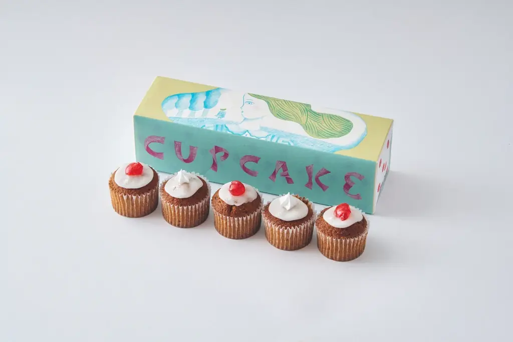 ひとくちでタイムスリップ!フェアリーケーキフェア、夏の新作は “新しいのに懐かしい” フルーツケーキが進化したレトロなカップケーキ&生バターサンド。7/31(木)より全店舗で新発売 画像 4