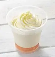夏を彩る“チョコ×フルーツ”の新感覚スイーツ!「とろけるホワイトチョコプリン ピーチ」と「とろけるチョコプリン ストロベリー」が登場! 画像 3