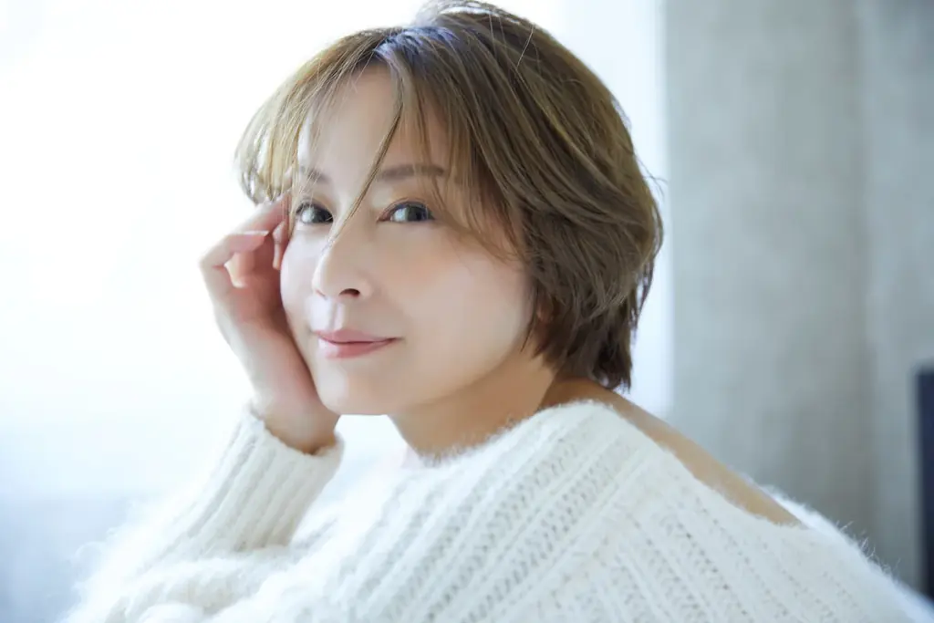 【イベント事後レポート】“激辛あみーゴ” 鈴木亜美さんが”スパイスコーデ”で登場!セブン-イレブン『真夏のグルメ 旨辛界隈』発表会 画像 7
