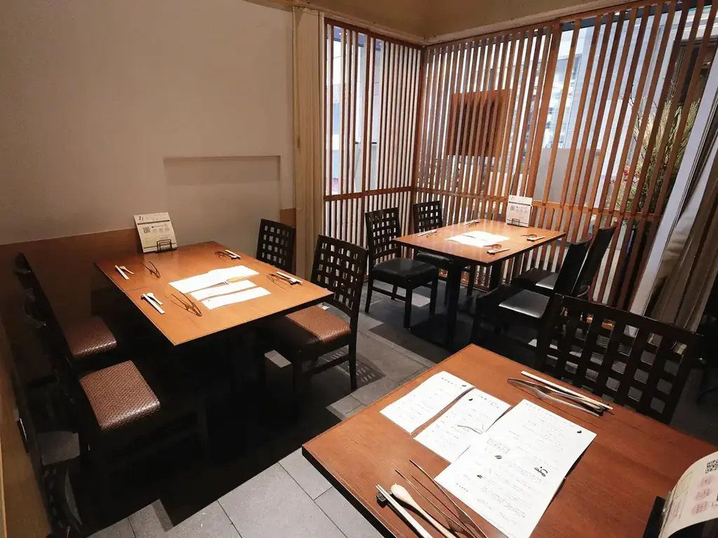 【出汁しゃぶおばんざい おかか】今だけ、黒毛和牛出汁しゃぶ全種が「極上A5 松阪牛」にグレードアップ！旬の夏野菜や漬けダレとご一緒に、心ゆくまでお楽しみください 画像 6