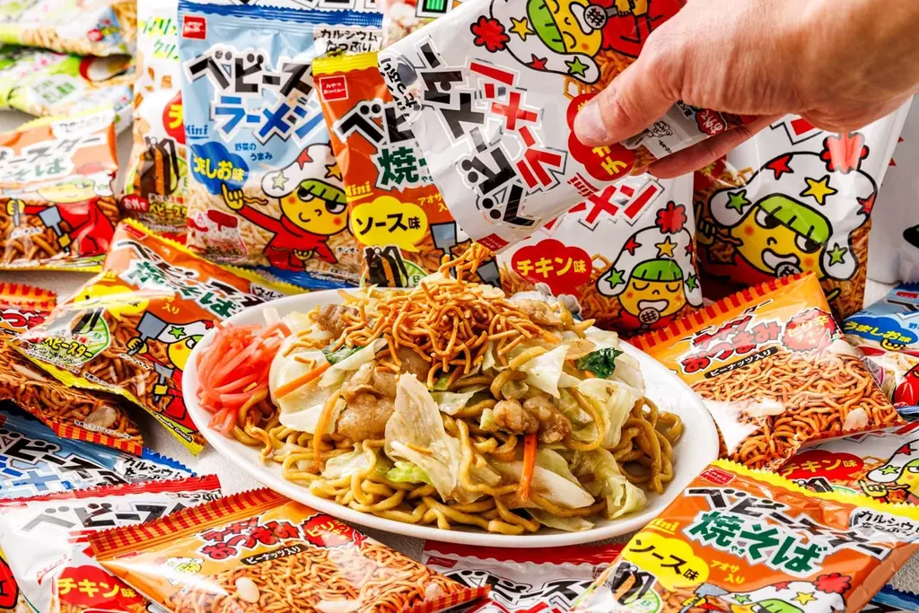 やきそばにも、まぜめんにもベビースター⁉ベビースター and 「どさん子」グループ店舗でベビースターのコラボメニュー初登場！ 画像 1