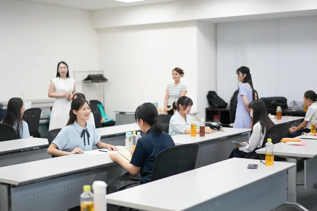 外務省・文部科学省後援 全国高校生英語プレゼンテーションキャンプ第４回「GEM Talks」が閉幕 高校生が大阪・関西万博の舞台に登壇！“私が実現したい2045年の社会”を英語で発信 画像 4