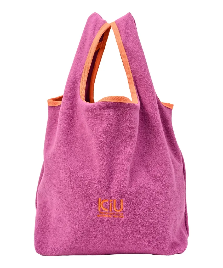 気候に寄り添い、日常を彩る アウトドアアクティビティブランド『KiU』より気分で選ぶ『KiU 2025 Fall & Winterバッグコレクション』が登場！ 画像 26