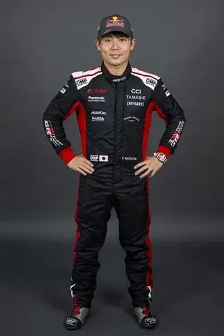 WRCラリードライバー《勝田貴元選手》&全日本ラリードライバー《勝田範彦選手》が8月11日開催の「FUELFEST JAPAN」で、富士メインコースを「GRヤリス」にて、2人でデモ・ランを繰り広げます 画像 1