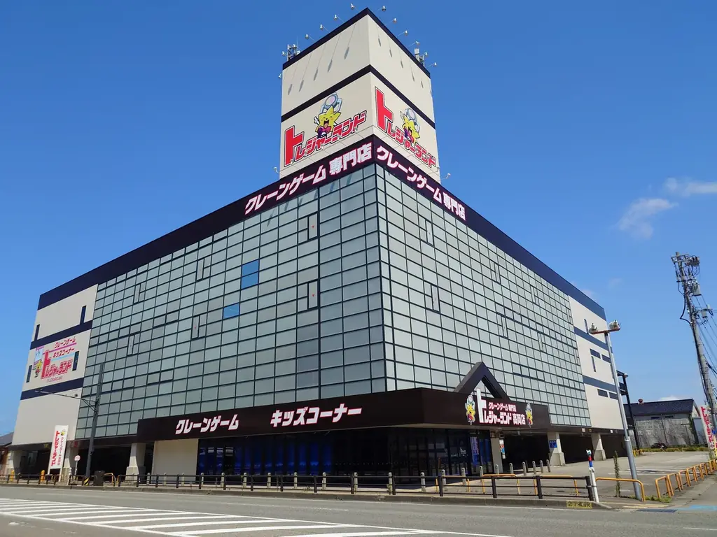 家族みんなで楽しめる“宝探し”体験!クレーンゲーム専門店『トレジャーランド高岡店』が8月2日グランドオープン! 画像 2