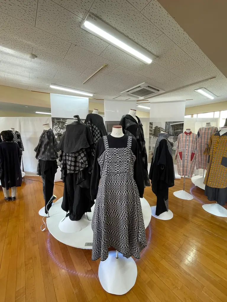 初開催! 紡ぐ ― 縁(YUÁN)香蘭ファッションデザイン専門学校 学生による 久留米絣アーカイブ展 画像 2