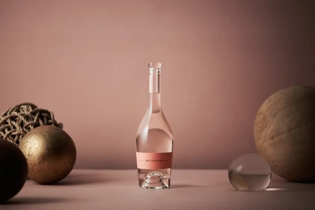2025年8月25日発売、15年熟成の限定麦焼酎「HITOYO Spica」登場