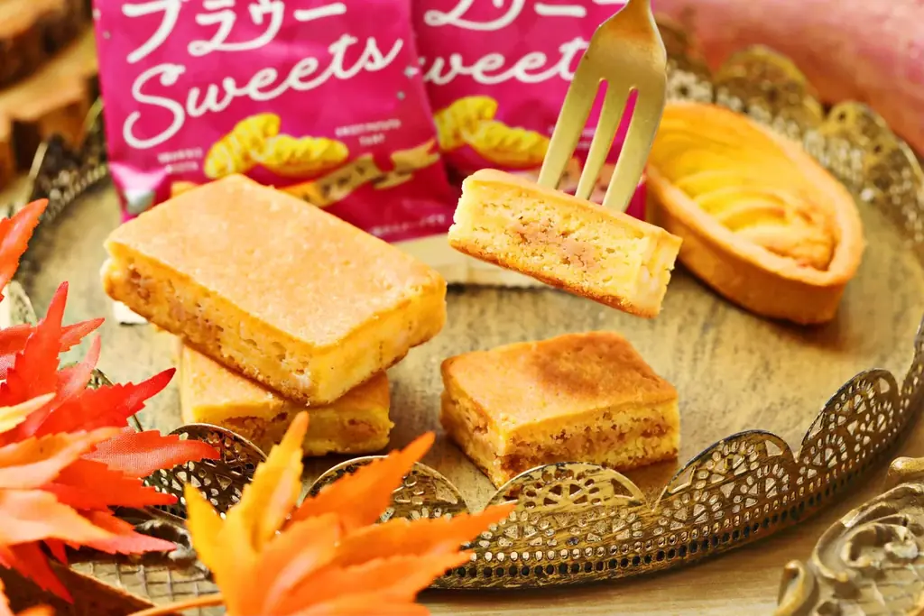 【秋の芋栗スイーツ】「世にもおいしいチョコブラウニー」より秋の味覚を楽しめる“パンプキンパイ”、“スイートポテトタルト”の季節フレーバーが新登場！フレーク入りチョコチップのザクザク食感でご褒美気分に 画像 5