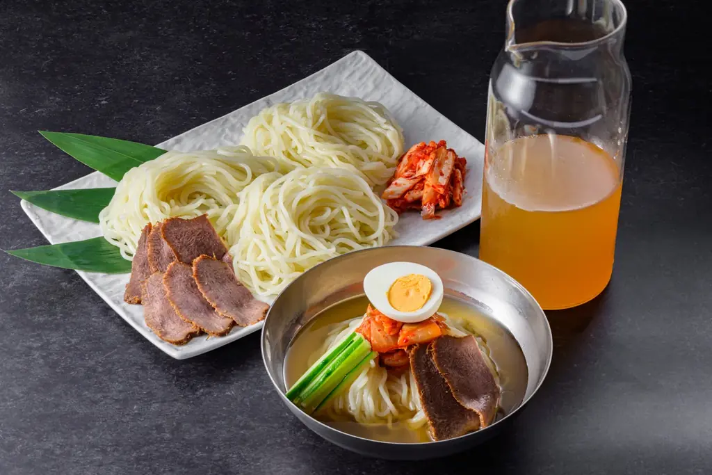 【大好評につき数量限定で再販】芸能人やグルメインフルエンサー絶賛！焼肉屋「牛恋」の通販商品『鶏だし冷麺』セットが再登場！ 画像 3