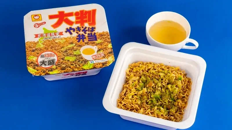 ファミマのおトクが止まらない!8月8日は「マルちゃん焼そばの日」対象のカップ焼そばを2個買うと100円引き! 画像 4
