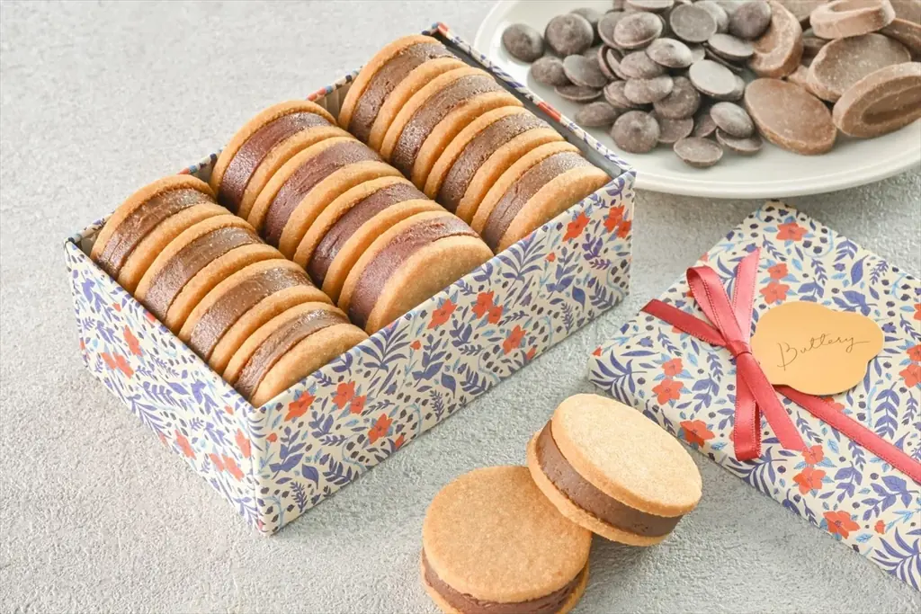 8月1日開始！Butteryの新作クッキーサンドで3種フルーツを堪能