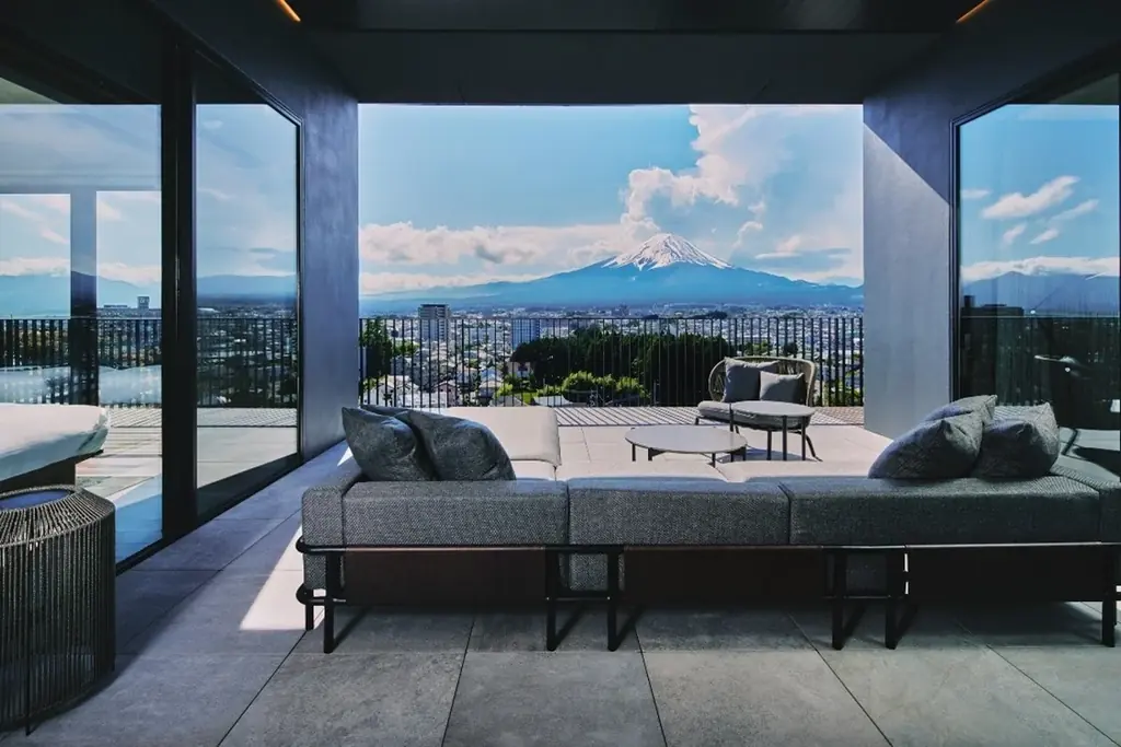 edit x seven富士御殿場開業