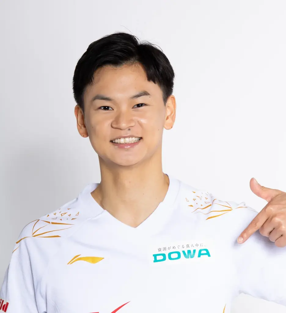 プロバドミントンプレイヤー　渡辺 勇大選手とスポンサー契約を締結 画像 2