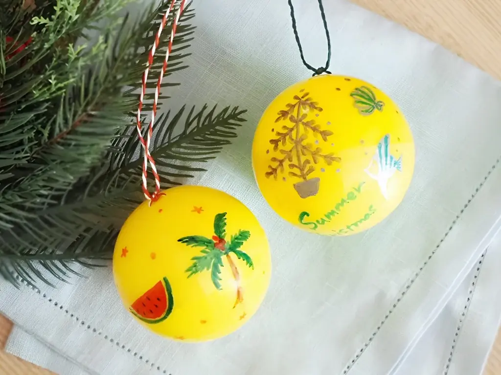 JR上野駅「エキュート上野」真夏に楽しむクリスマス?! カプセルトイの空ケースでオーナメントを作って、ツリーに飾ろう！「サマークリスマス」初開催!! 画像 3